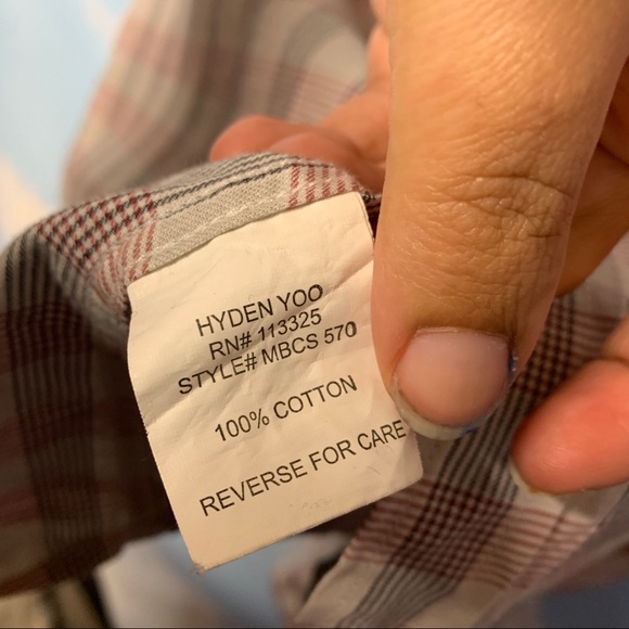 Hyden Yoo- Red & Black Plaid Gray Button Up XLarge - Picture 11 of 11